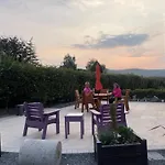 Mon Petit - And In 5* Банклоди