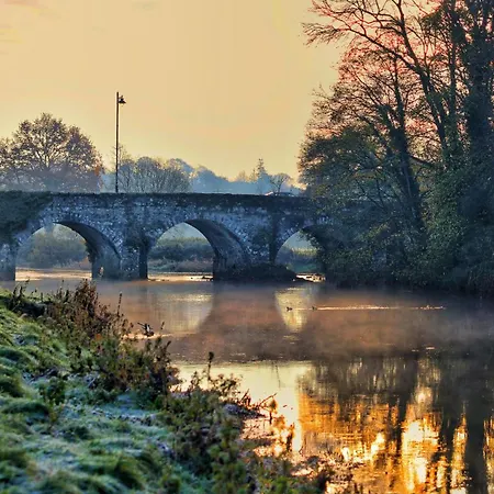 Mon Petit - And In 5*