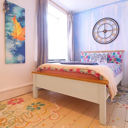 Mon Petit - And In Bed and Breakfast Bunclody