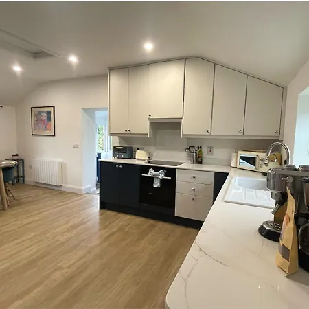 Mon Petit - And In 5* Банклоди