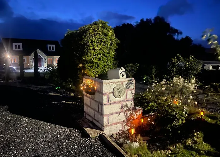 Mon Petit - And In 5* Bunclody